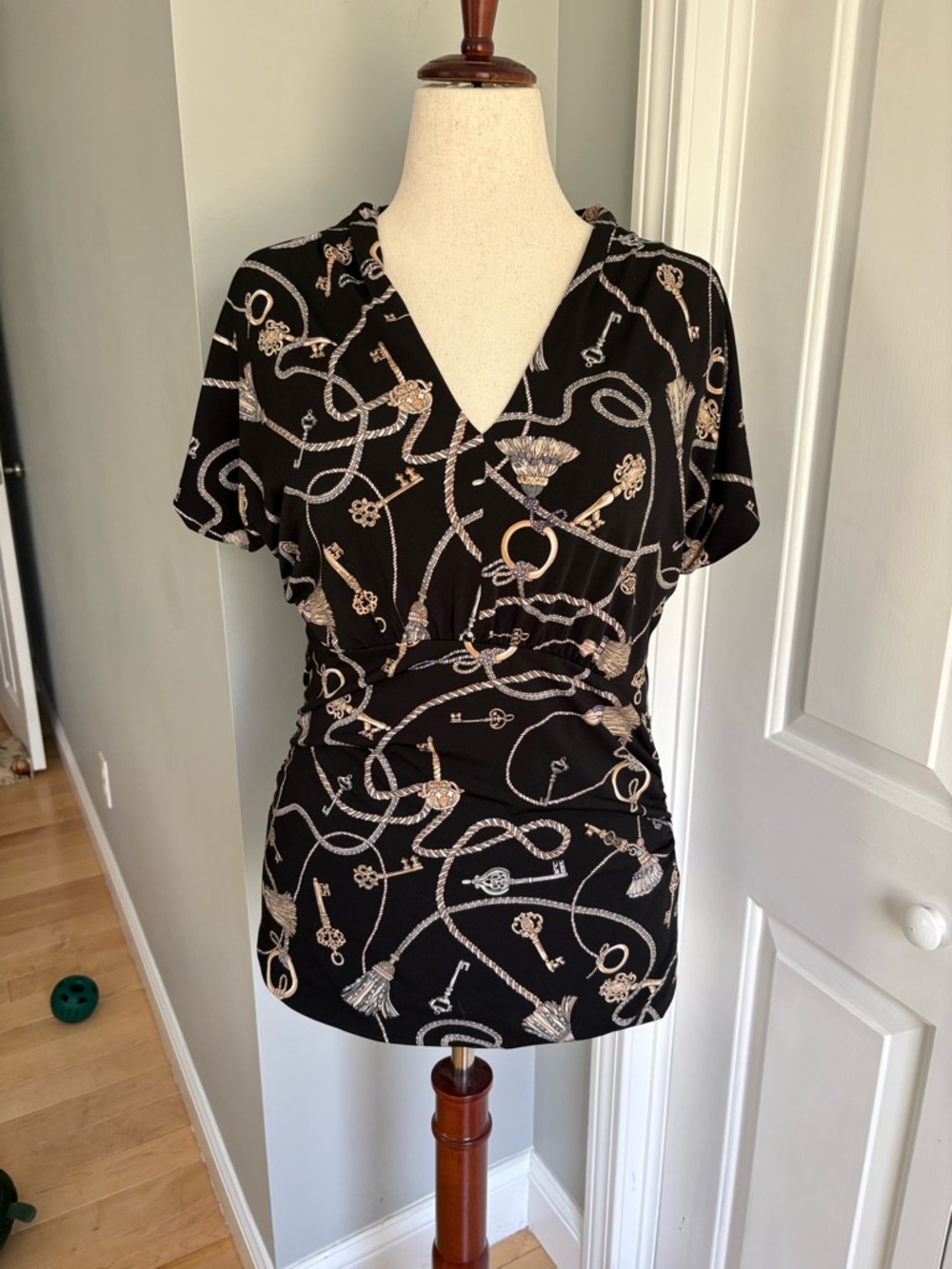 White House Black Market Black V-Neck Key & Rope Print Blouse